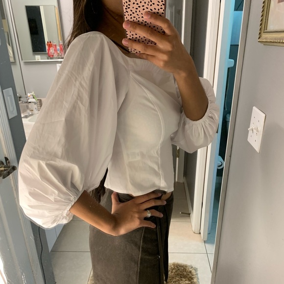 White Blouse - Picture 2 of 6